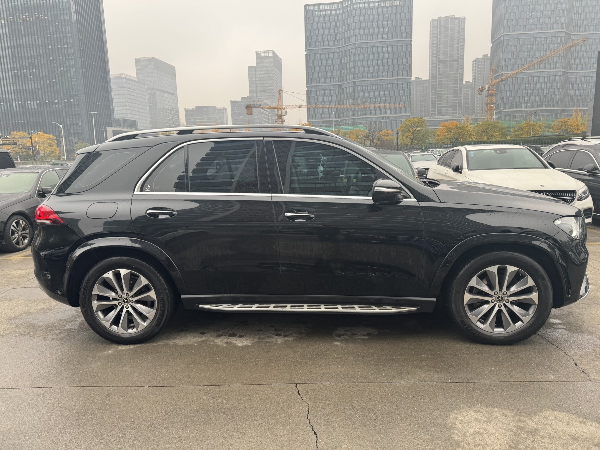 奔馳 奔馳GLE  2024款 改款 GLE 350 4MATIC 時尚型圖片