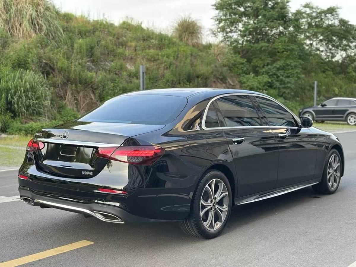 奔馳 奔馳E級  2021款 改款 E 300 L 運動豪華型圖片