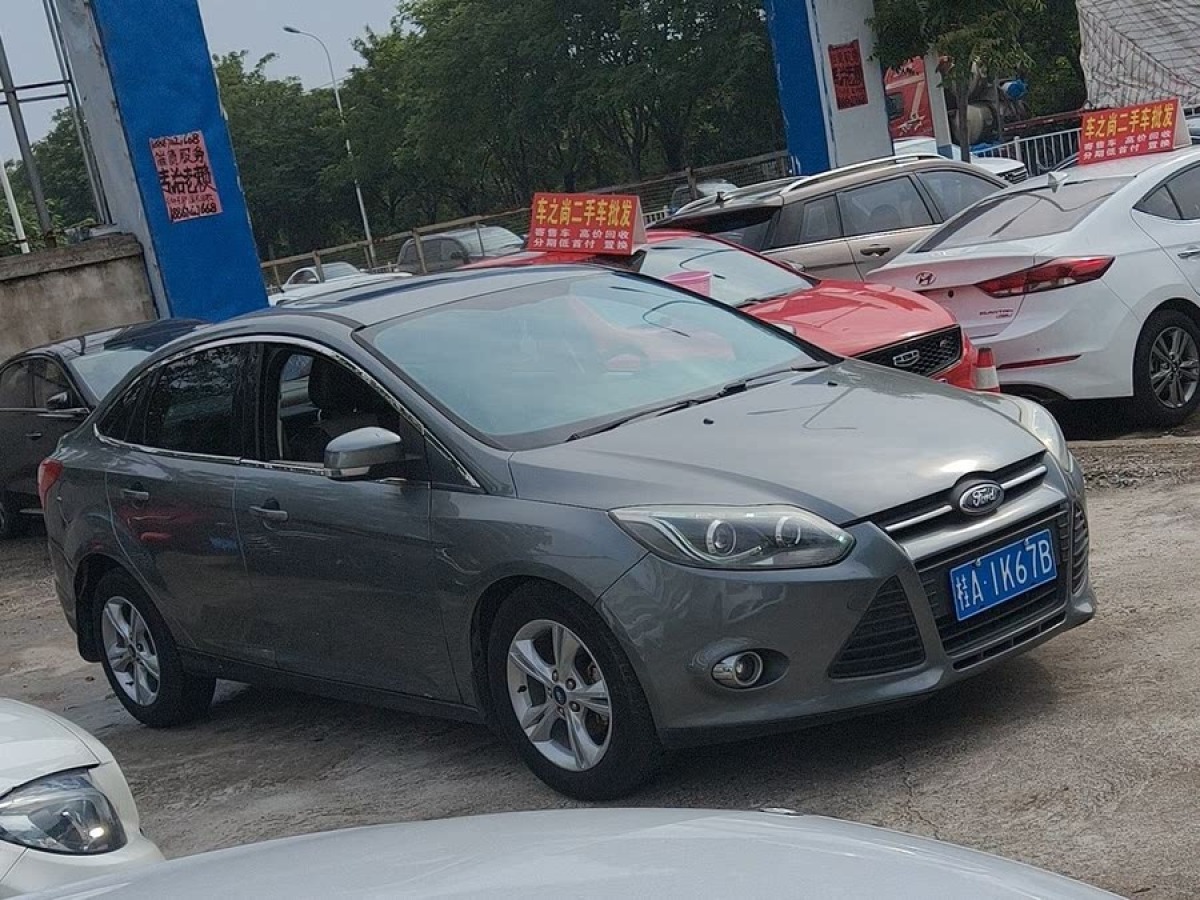 福特 ?？怂? 2012款 三廂 1.6L 自動(dòng)風(fēng)尚型圖片