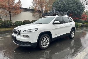 自由光 Jeep 2.0L 优越版