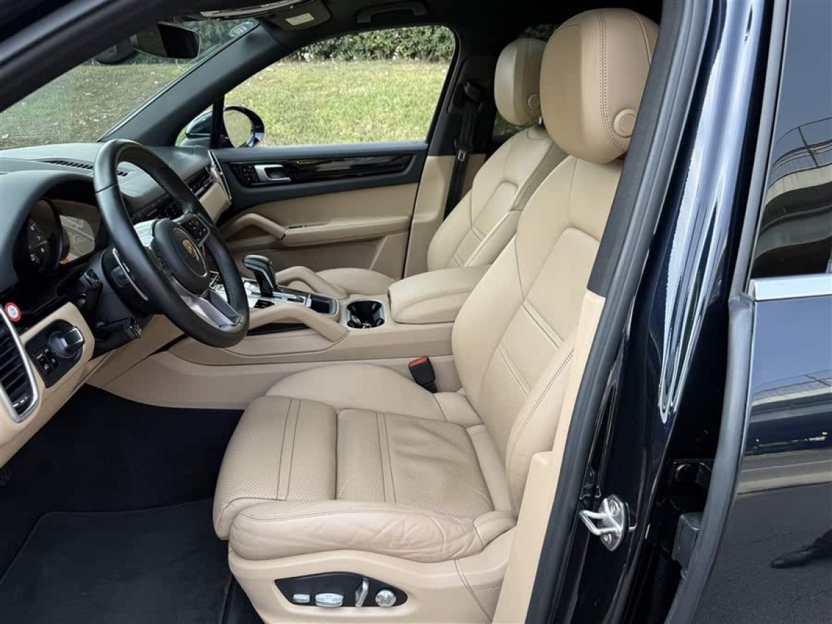 保時(shí)捷 Cayenne  2018款 Cayenne 3.0T圖片