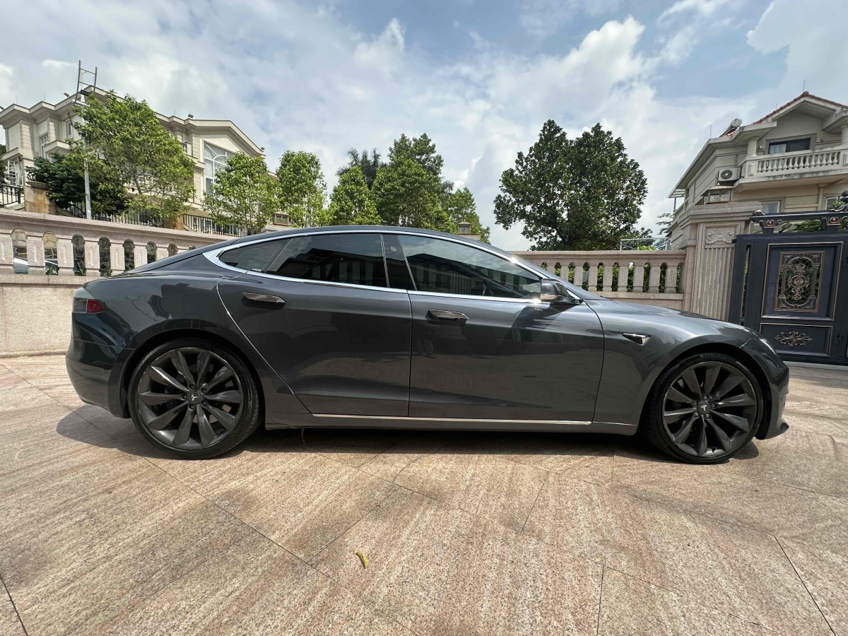 特斯拉 Model S  2017款 Model S 100D 長(zhǎng)續(xù)航版圖片