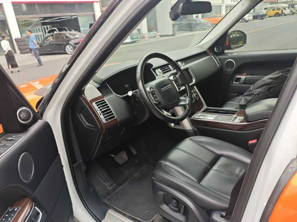 路虎 攬勝  2017款 極光Convertible 2.0T HSE Dynamic 美規(guī)版圖片