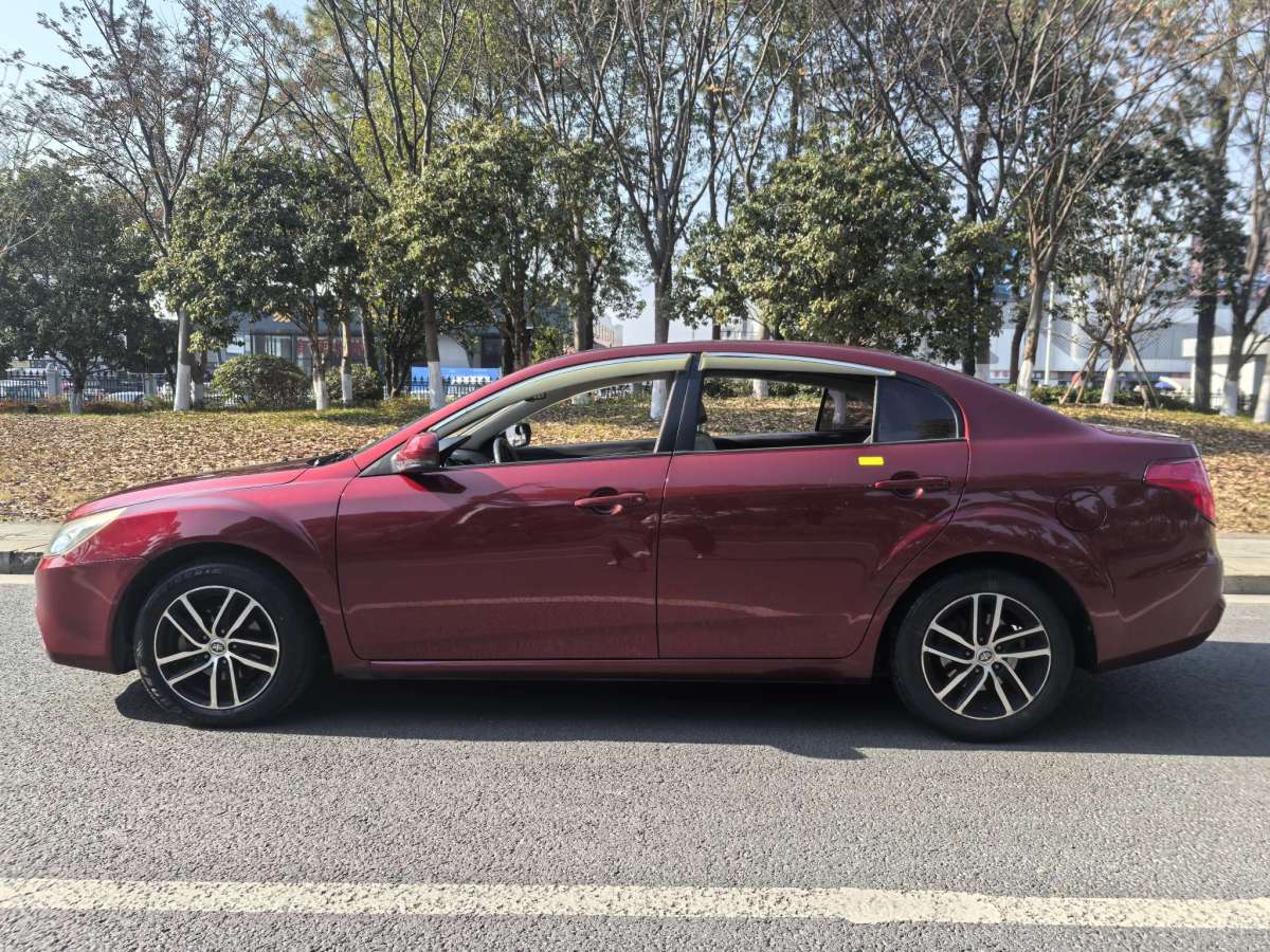 奔騰 B50  2013款 1.6L 自動豪華型圖片