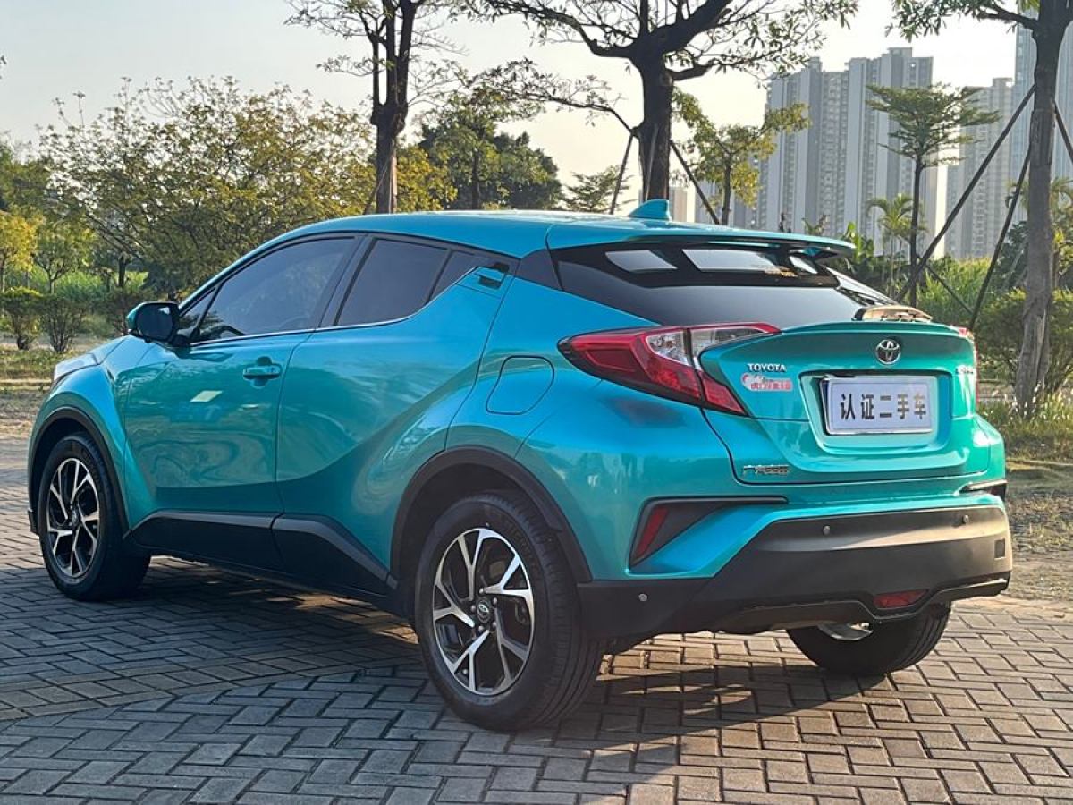 豐田 C-HR  2018款 2.0L 領(lǐng)先版 國VI圖片