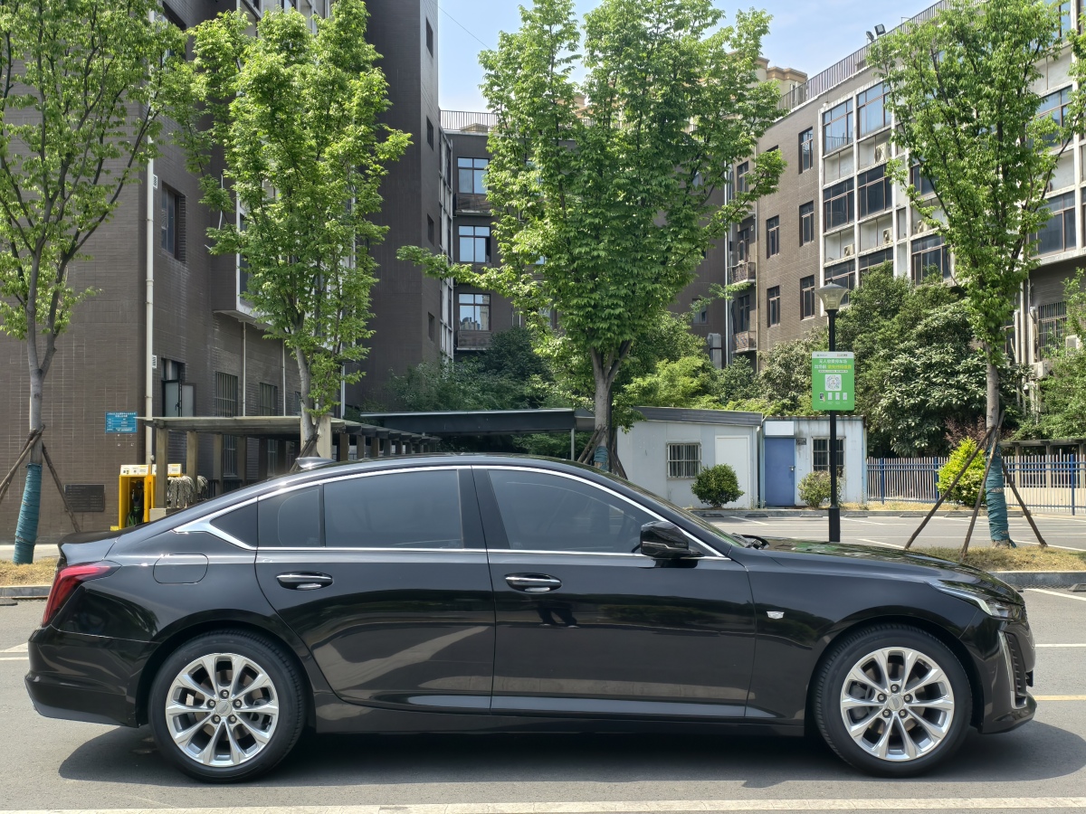 凱迪拉克 CT5  2023款 28T 豪華型（標(biāo)準(zhǔn)版）圖片