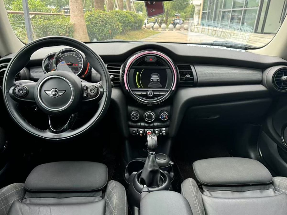 MINI CLUBMAN  2016款 改款 1.5T COOPER圖片