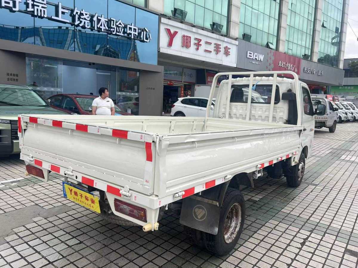 福田 祥菱M  2018款 1.5L M2非承载单排后双胎(厢式)DAM15L图片