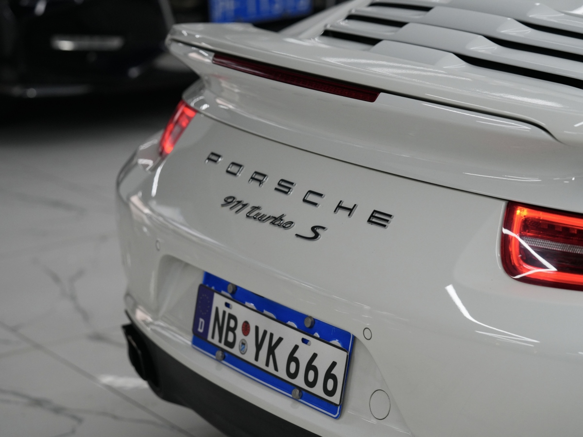 2014年3月保时捷 911  2014款 Turbo S 3.8T