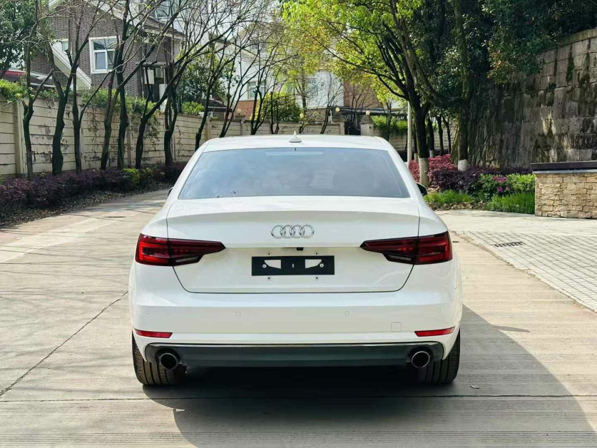 奧迪 奧迪A4L  2018款 30周年年型 30 TFSI 進取型圖片