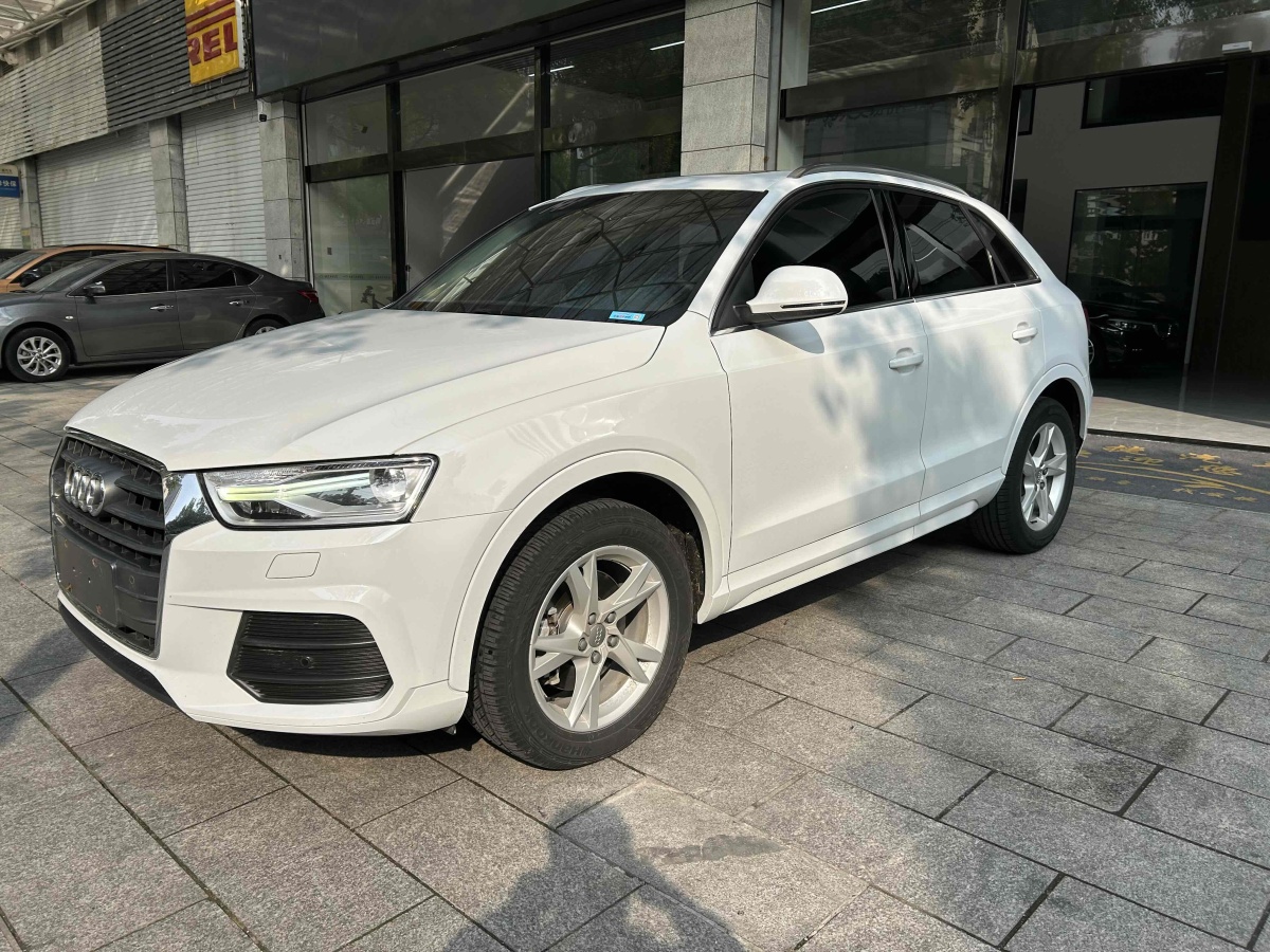 奧迪 奧迪Q3  2016款 30 TFSI 時(shí)尚型圖片