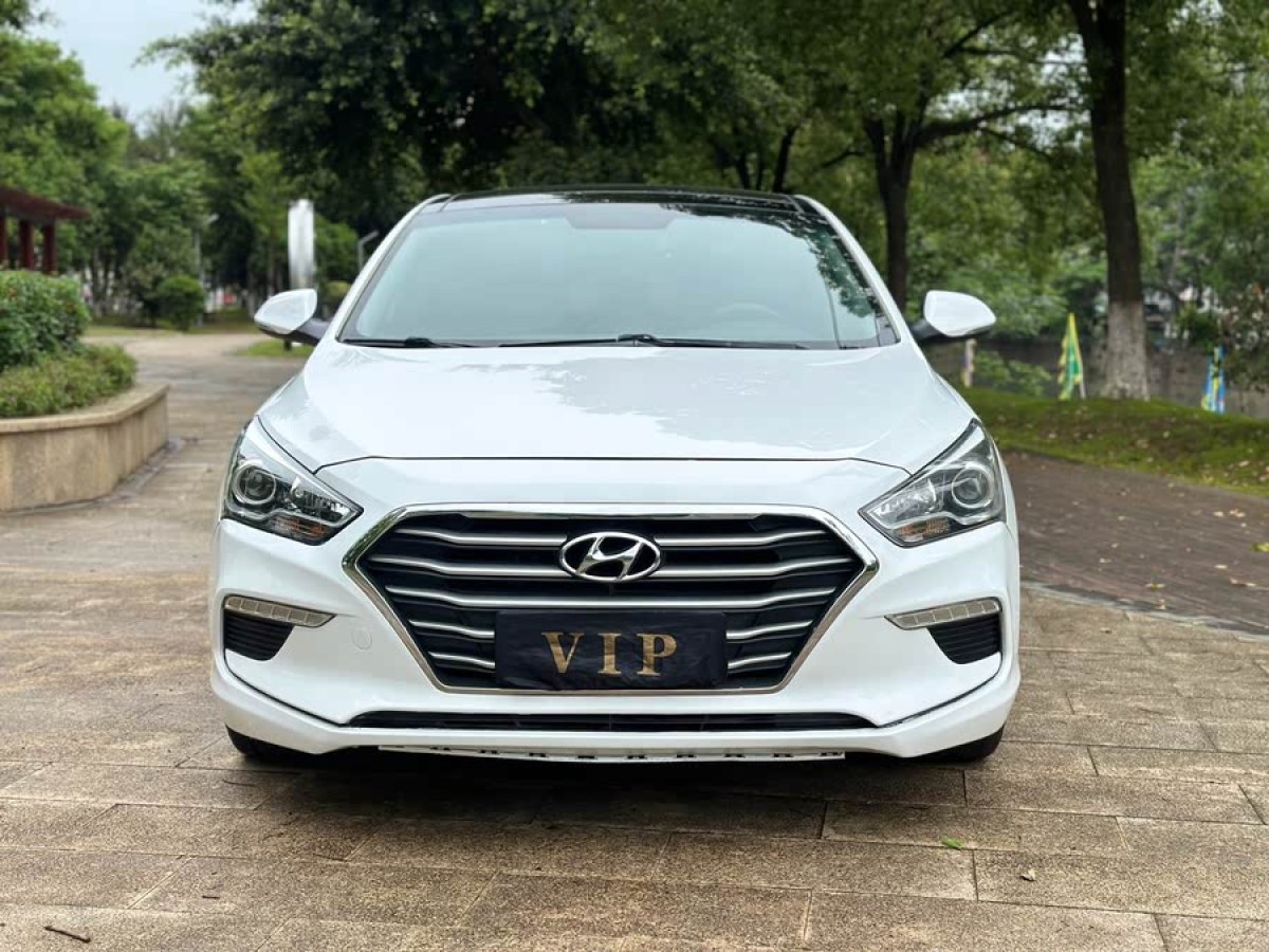 現(xiàn)代 名圖  2017款 1.8L 自動(dòng)智能型GLS 國(guó)VI圖片