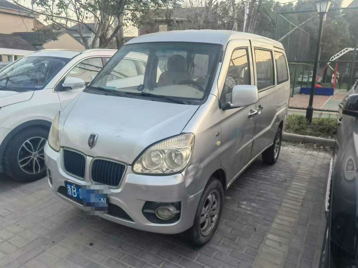 長(zhǎng)城 V80  2013款 1.5T 手動(dòng)實(shí)尚型圖片