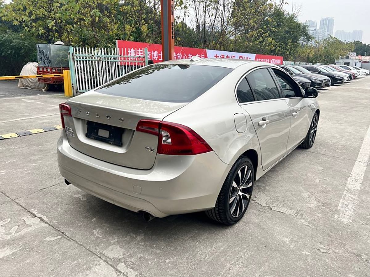 沃爾沃 S60L  2018款 T3 智進進取版圖片