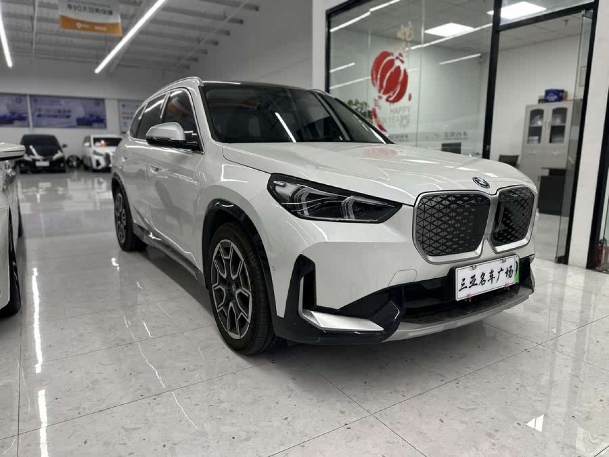 寶馬 寶馬iX1  2023款 xDrive30L X設(shè)計(jì)套裝圖片