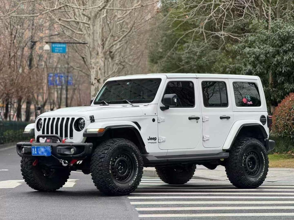 2022年11月Jeep 牧馬人  2022款 2.0T 高地 阿拉斯加極光綠特別版