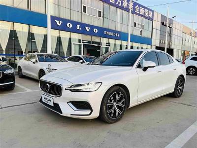 2023年4月 沃爾沃 V60(進(jìn)口) B4 智逸豪華版圖片