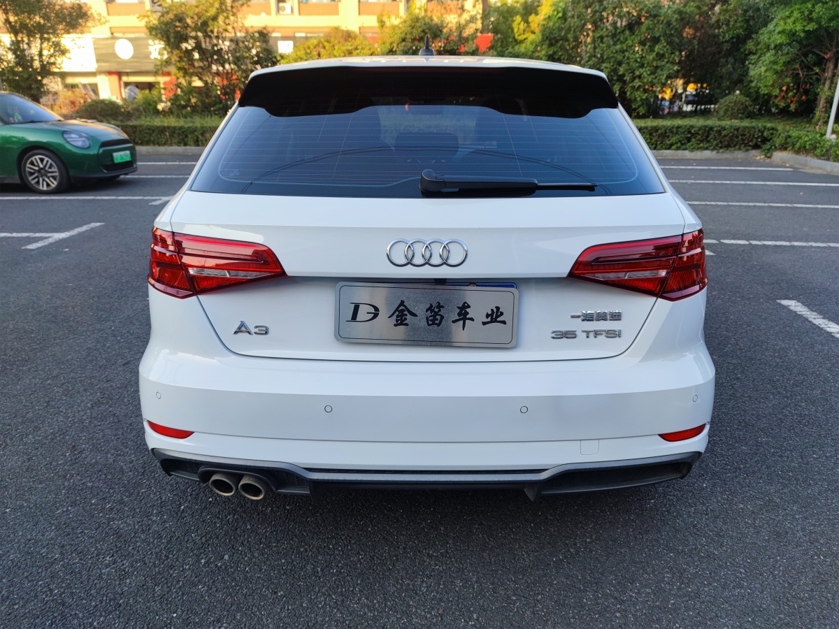 奧迪 奧迪A3  2019款 Sportback 35 TFSI 時(shí)尚型 國(guó)VI圖片