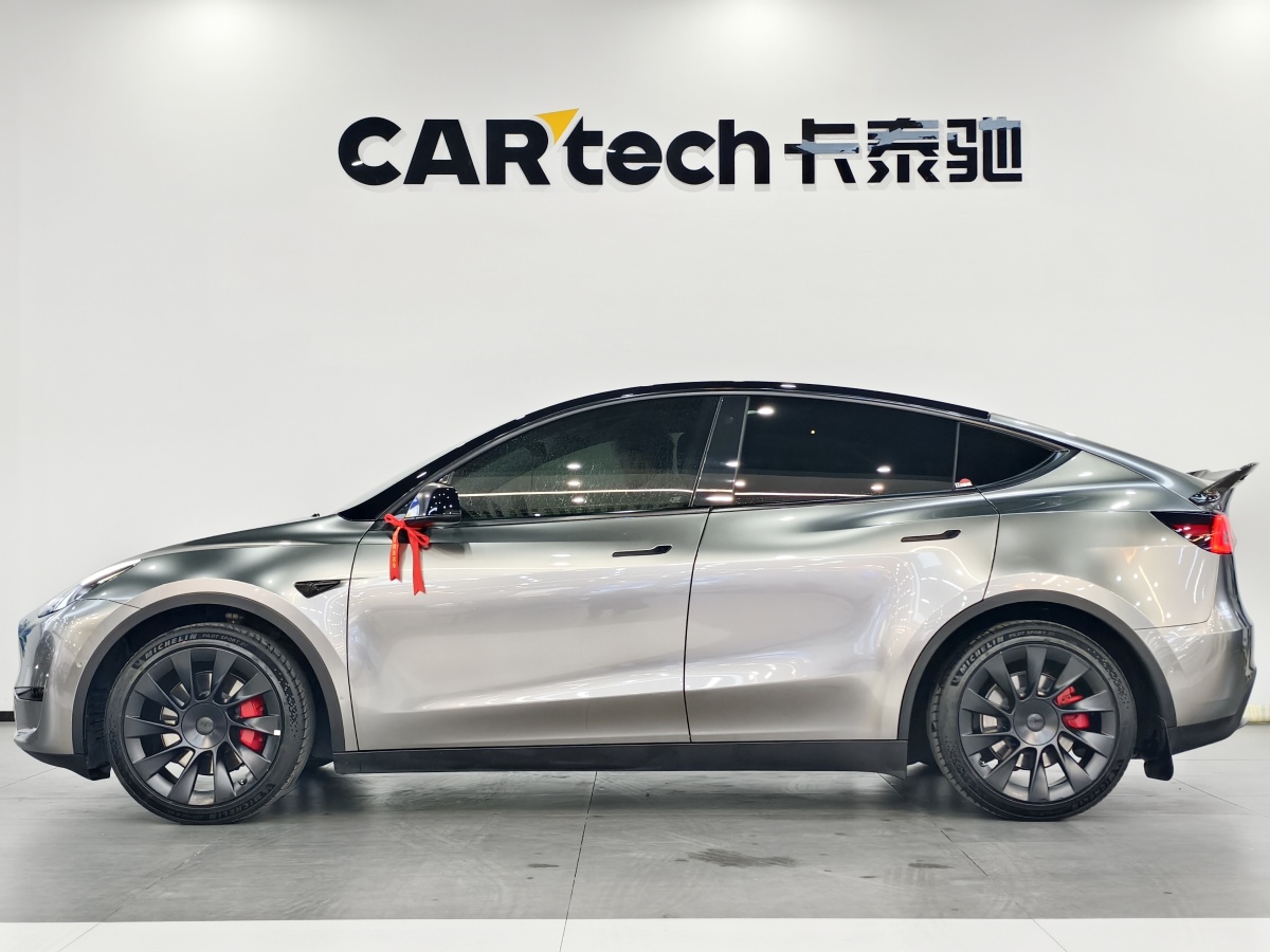 特斯拉 Model 3  2022款 后輪驅(qū)動(dòng)版圖片