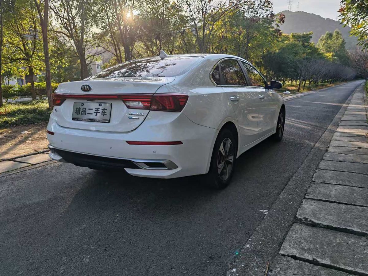 起亞 K3  2020款 1.5L CVT新銳天窗版圖片