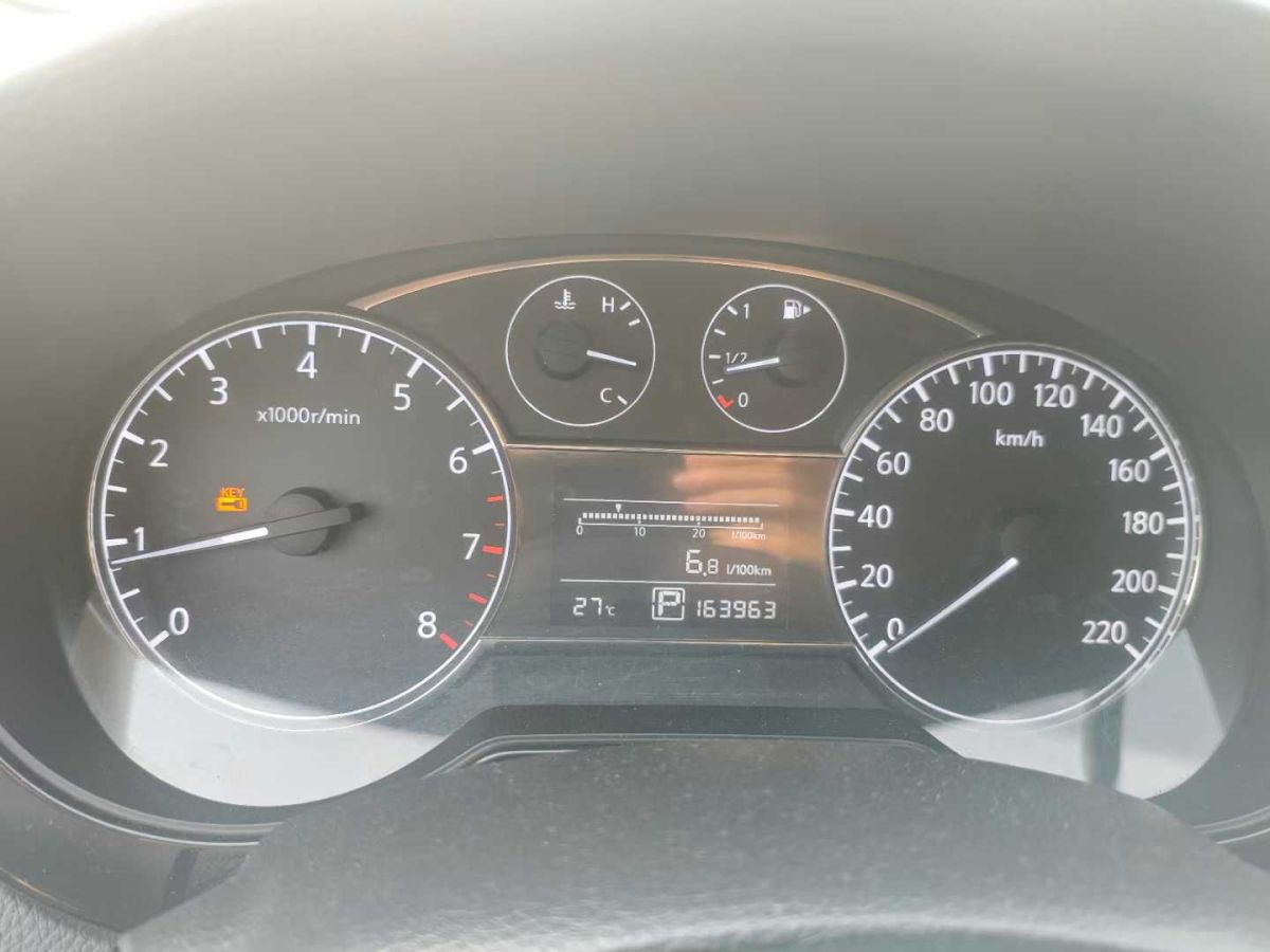 日產(chǎn) 騏達  2012款 1.6T GTS極速限量版圖片