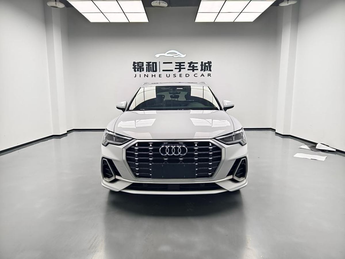 奧迪 奧迪Q3  2022款 35 TFSI 時(shí)尚動(dòng)感型圖片