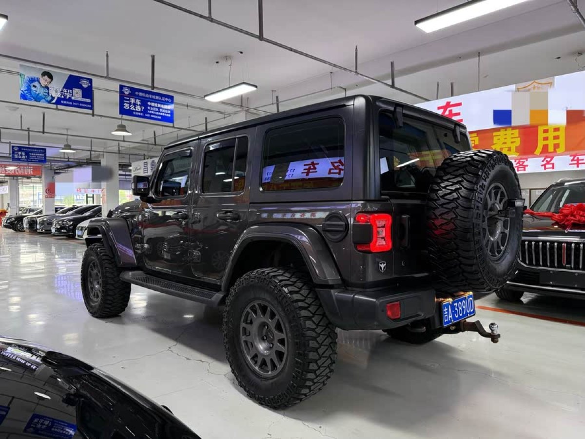 Jeep 牧馬人  2018款 2.0T Sahara 四門版圖片