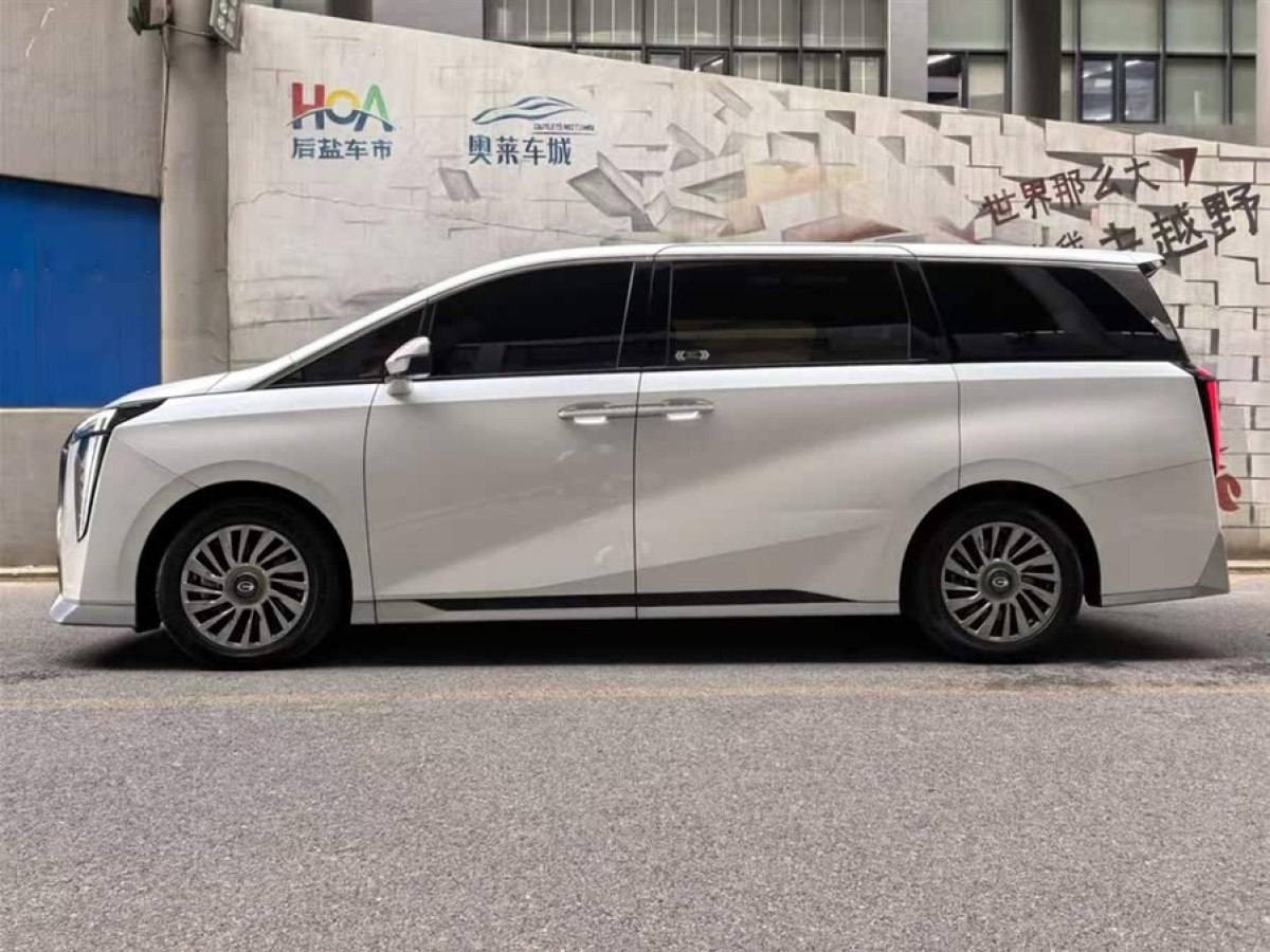 廣汽傳祺 M8  2024款 宗師系列 400T 至尊版圖片