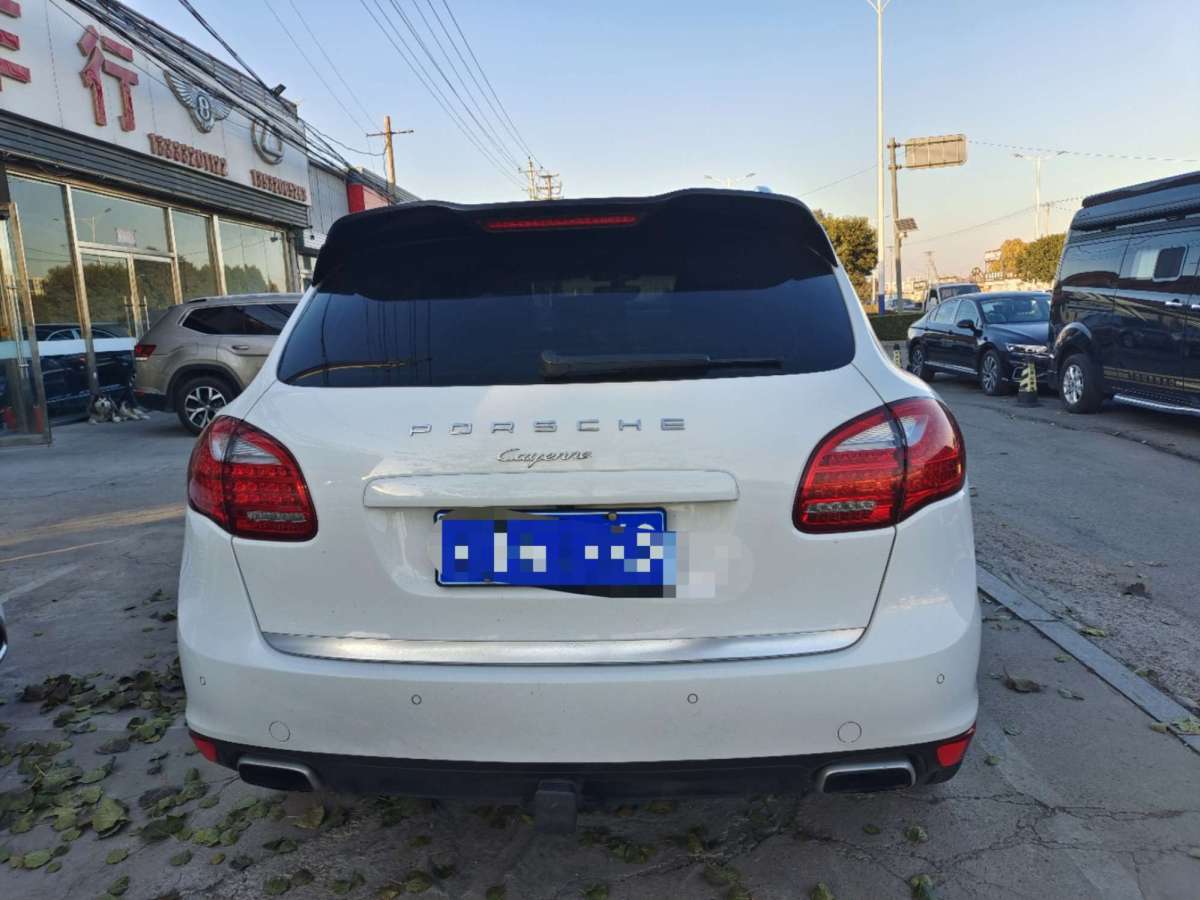 2014年6月保时捷 Cayenne  2014款 Cayenne Platinum Edition 3.0T