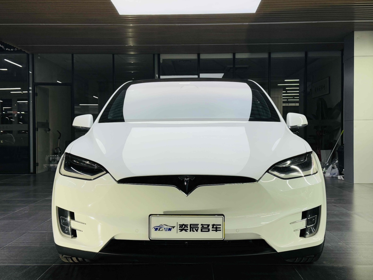 2017年5月特斯拉 Model X  2016款 Model X 90D