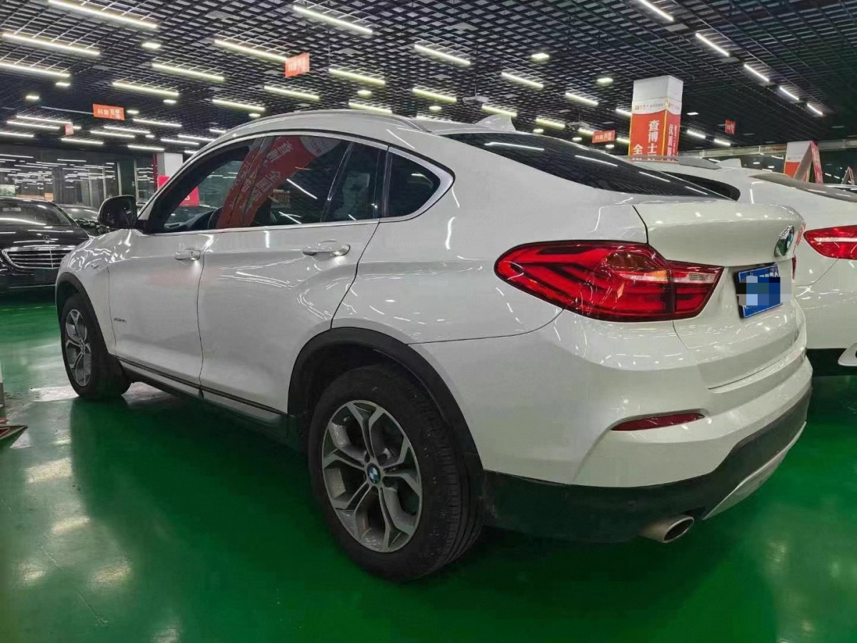 寶馬 寶馬X4  2014款 xDrive28i 領(lǐng)先型圖片