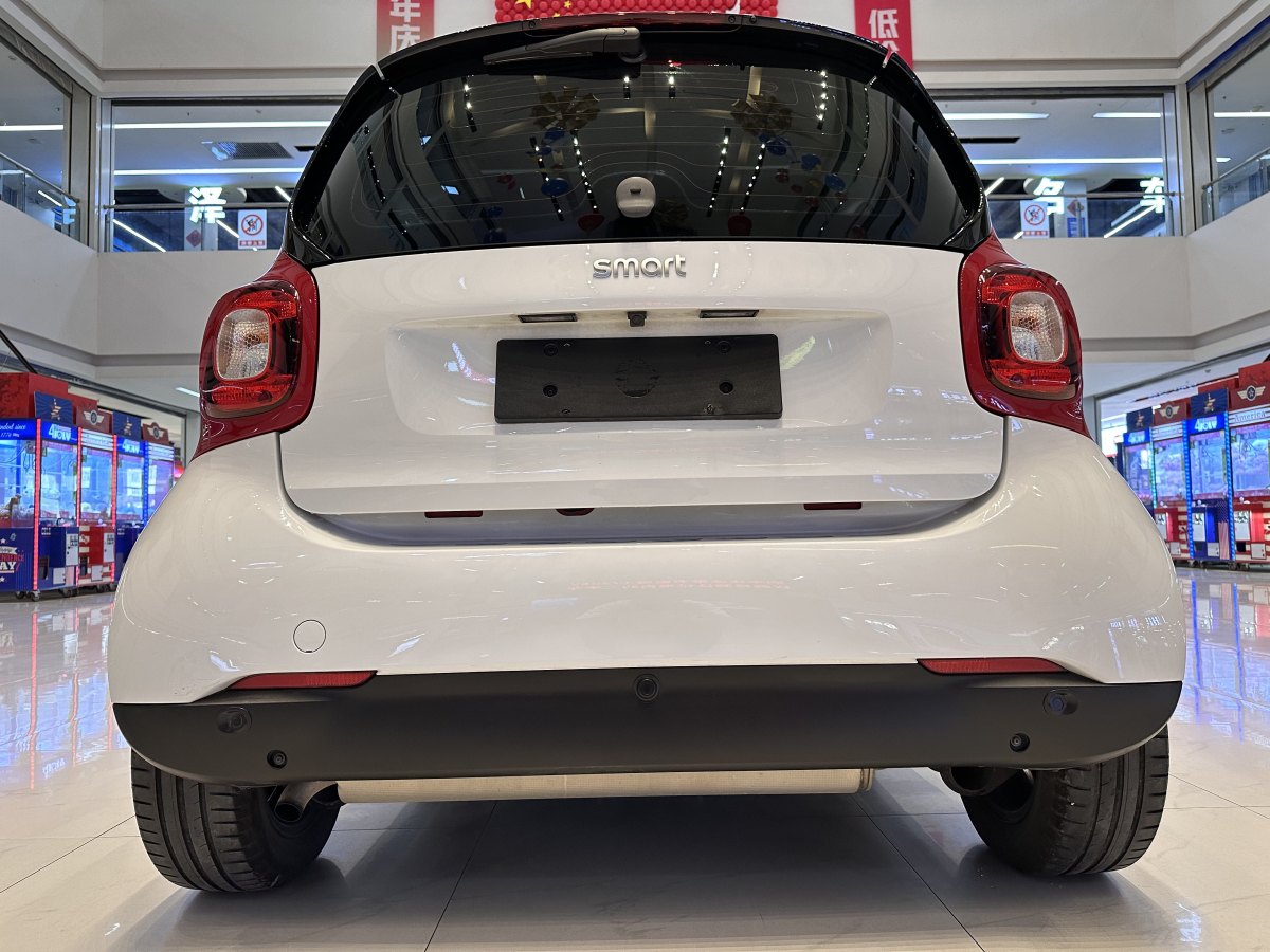 smart fortwo  2019款 0.9T 66千瓦硬頂先鋒版 國(guó)VI圖片