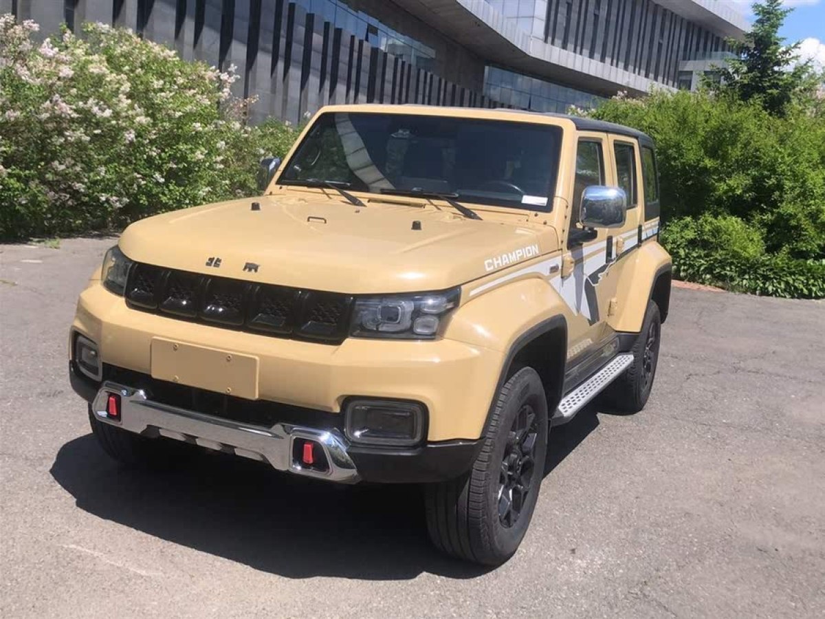 北京 BJ40  2019款  2.3T 自動四驅(qū)環(huán)塔冠軍版 國VI圖片