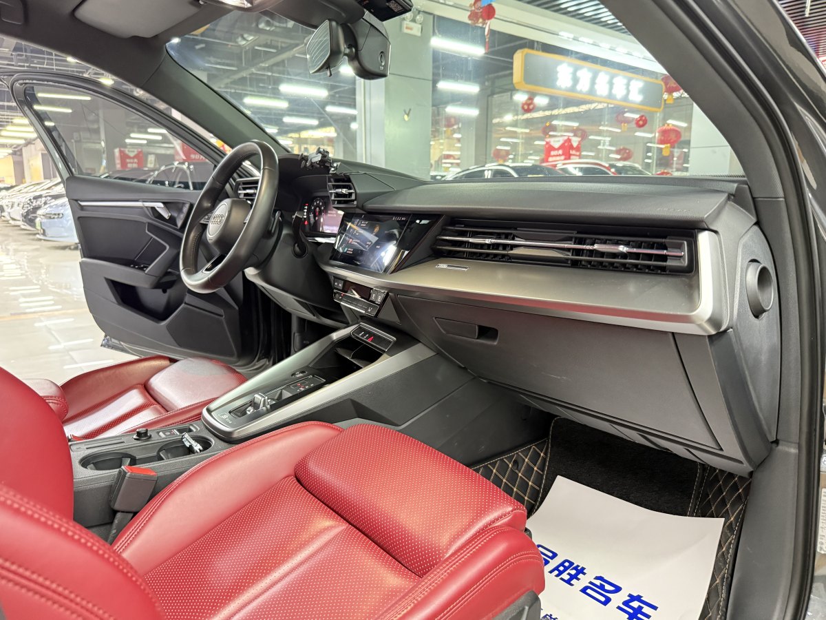 奧迪 奧迪A3  2021款 Sportback 35 TFSI 進(jìn)取運(yùn)動型圖片