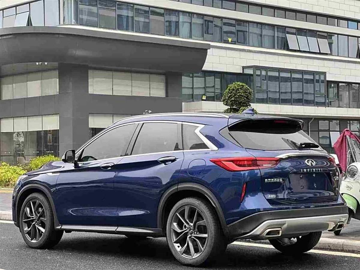 2022年12月英菲尼迪 QX50  2022款 2.0T 四驅(qū)旗艦版