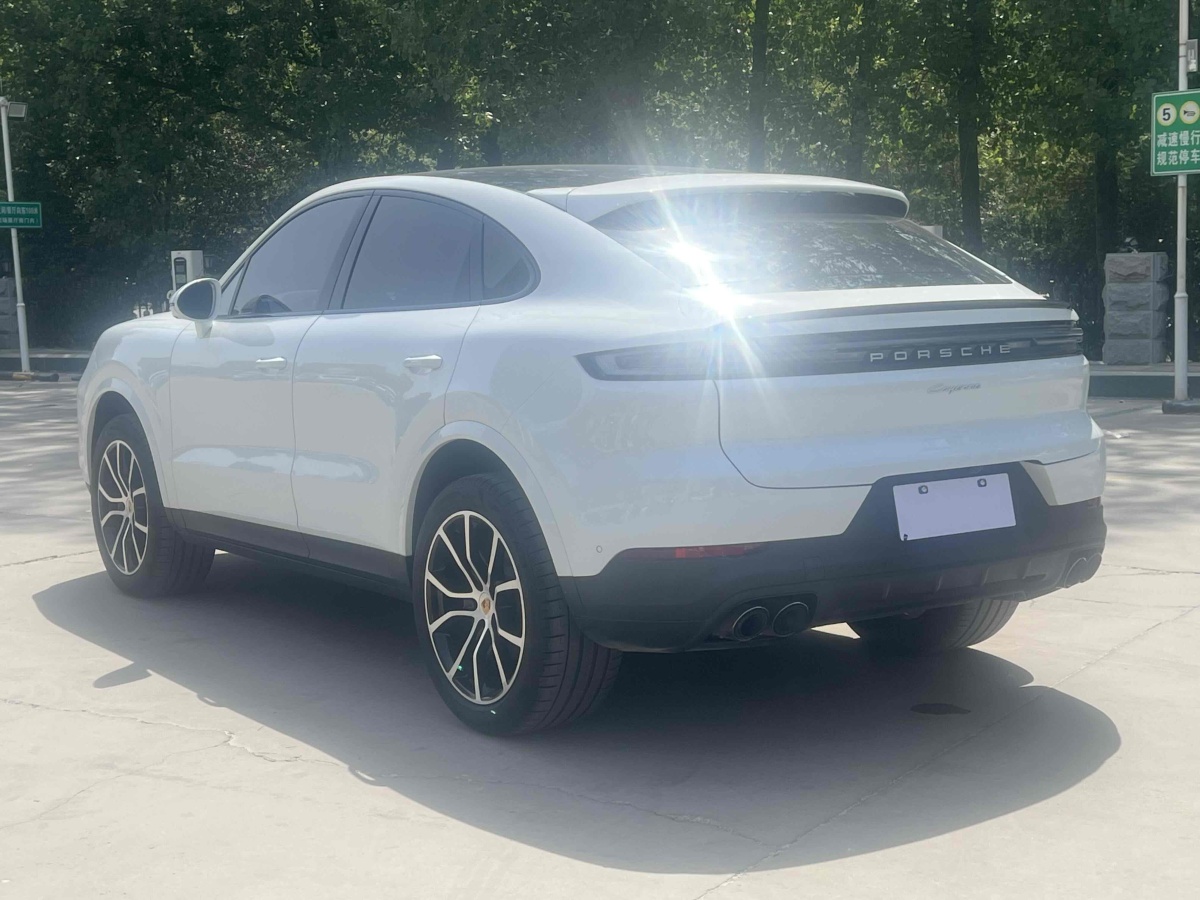 保時(shí)捷 Cayenne  2024款 Cayenne Coupé 3.0T圖片