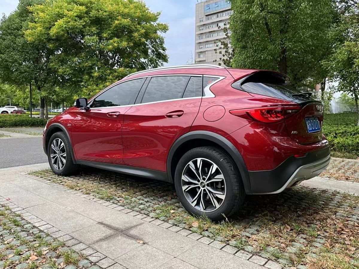 英菲尼迪 QX30  2017款 2.0T 四驅(qū)時尚版圖片