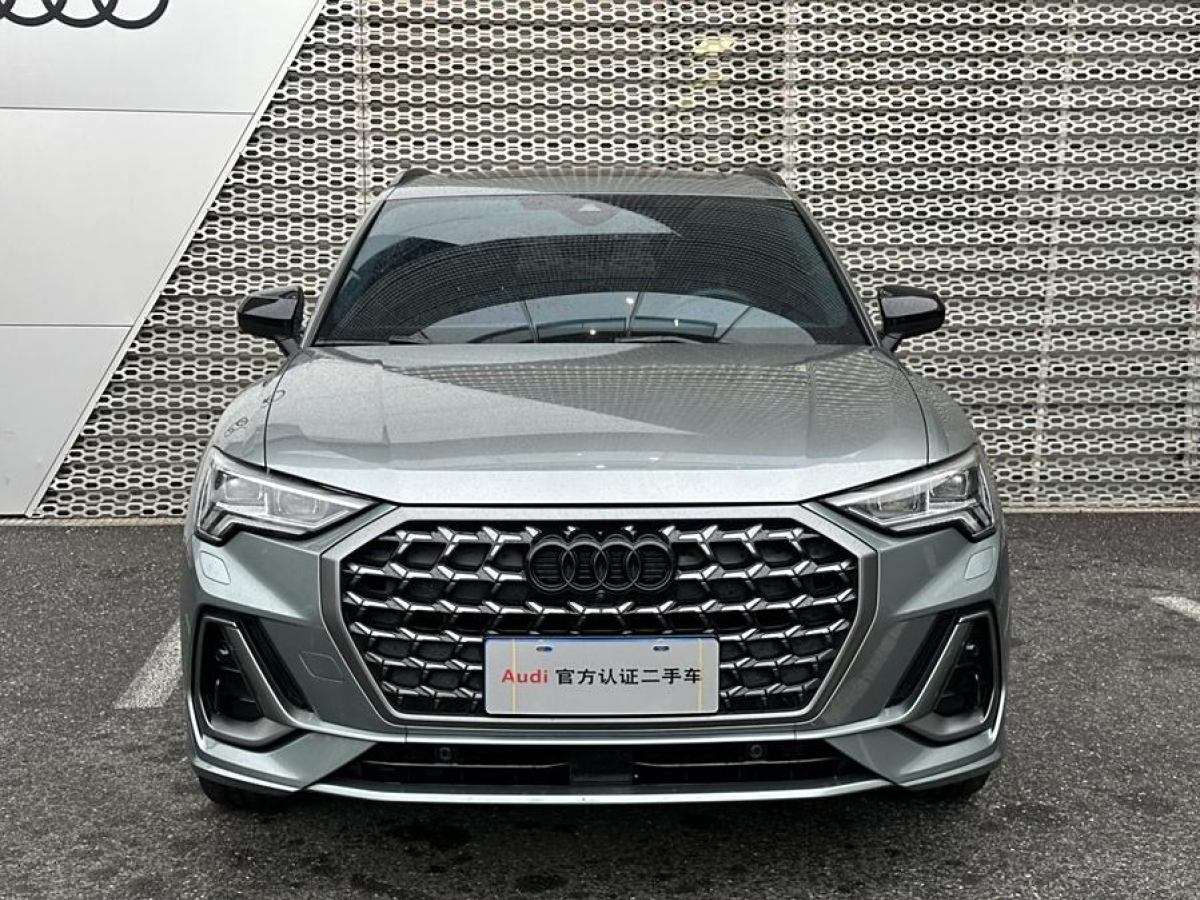 奧迪 奧迪Q3  2024款 45 TFSI quattro 時(shí)尚動(dòng)感型圖片