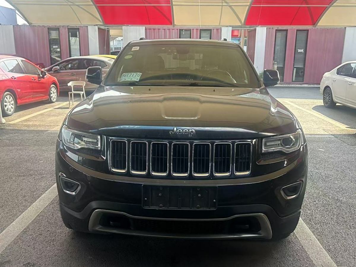 Jeep 大切諾基  2014款 3.0TD 柴油 舒享導(dǎo)航版圖片