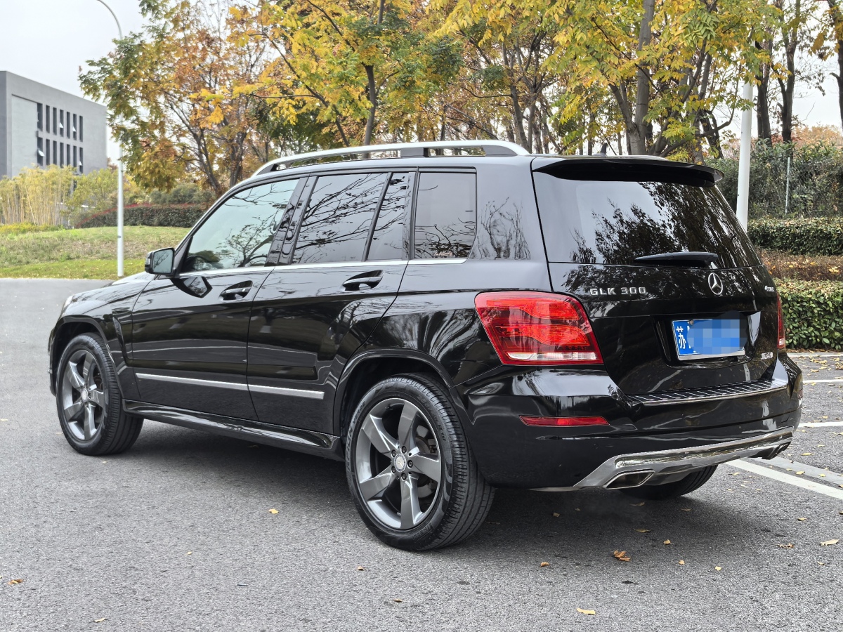 奔馳 奔馳GLK級(jí)  2013款 GLK 300 4MATIC 動(dòng)感天窗型圖片