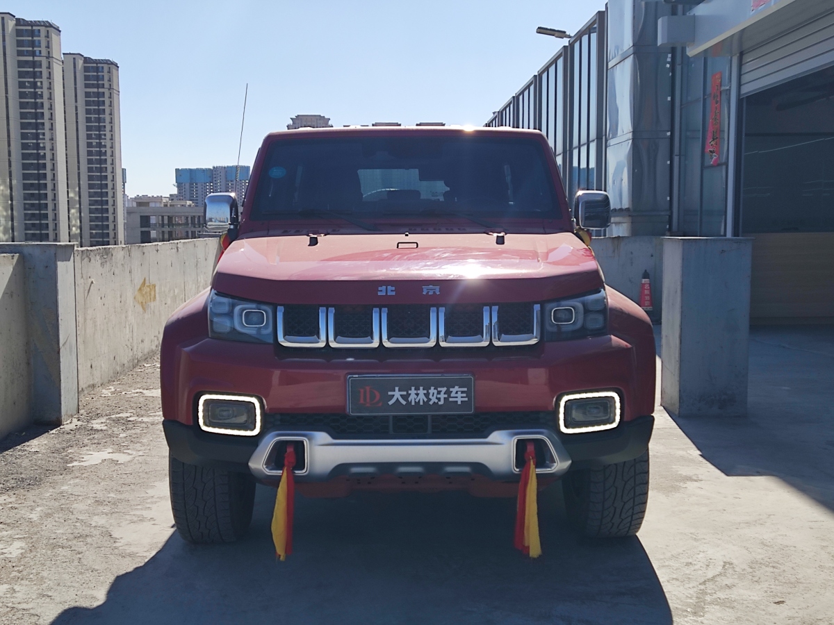 北京 BJ40  2019款 2.3T 自動(dòng)四驅(qū)城市獵人版尊享型 國VI圖片