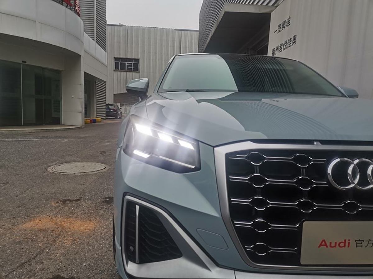 奧迪 奧迪Q2L  2022款 35 TFSI 豪華動感型圖片