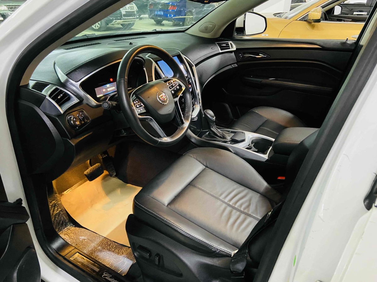 凯迪拉克 SRX  2014款 3.0L 舒适型图片