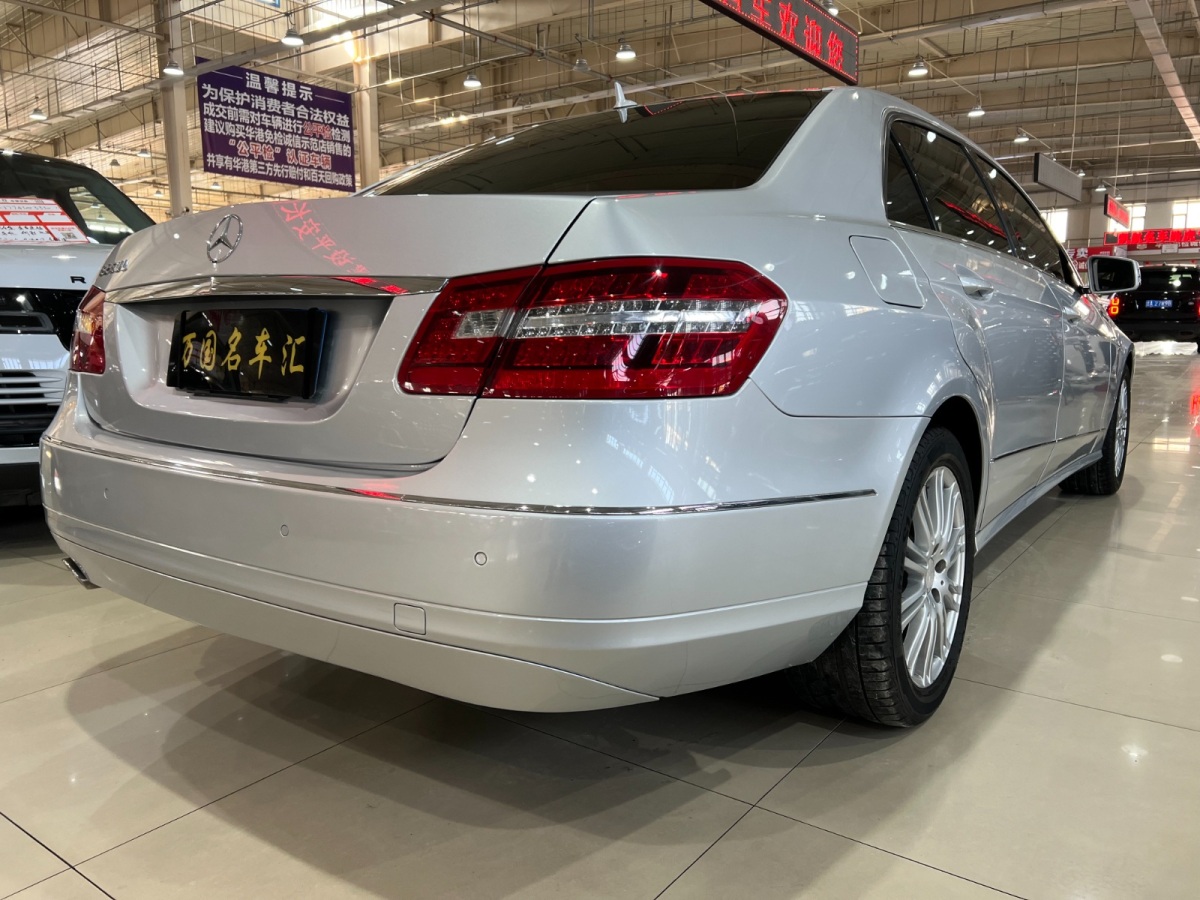 奔馳 奔馳E級  2013款 E 260 L CGI優(yōu)雅型圖片