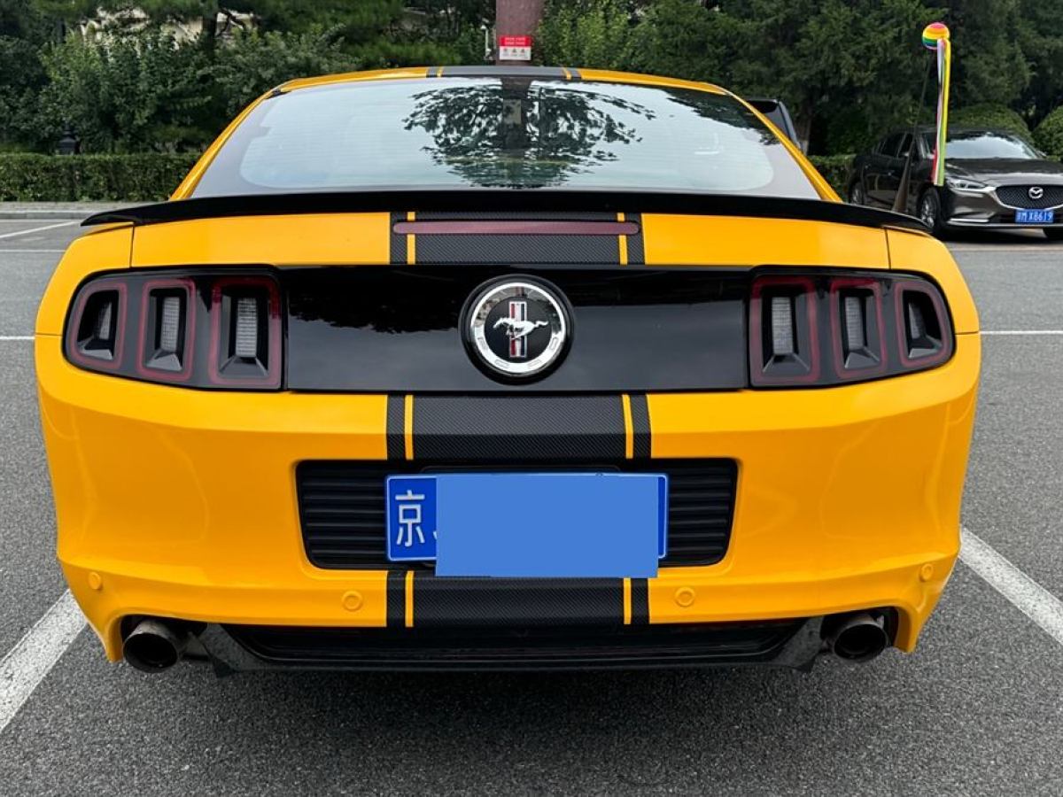 福特 Mustang  2013款 3.7L 自動(dòng)標(biāo)準(zhǔn)型圖片