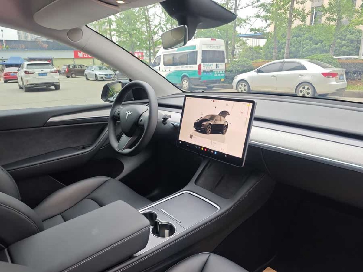 特斯拉 Model Y  2024款 后輪驅動版圖片