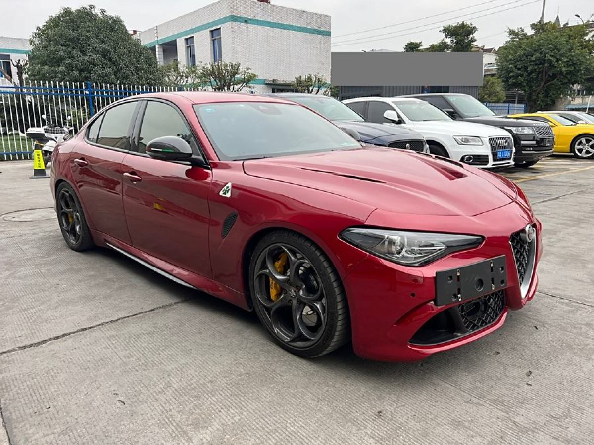 阿爾法·羅密歐 Giulia  2017款 2.9T 510HP 四葉草版圖片