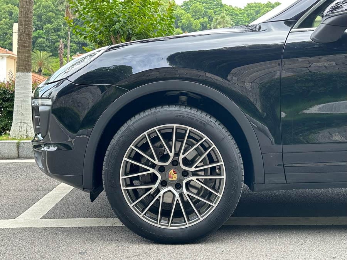 保時(shí)捷 Cayenne  2016款 Cayenne 3.0T圖片