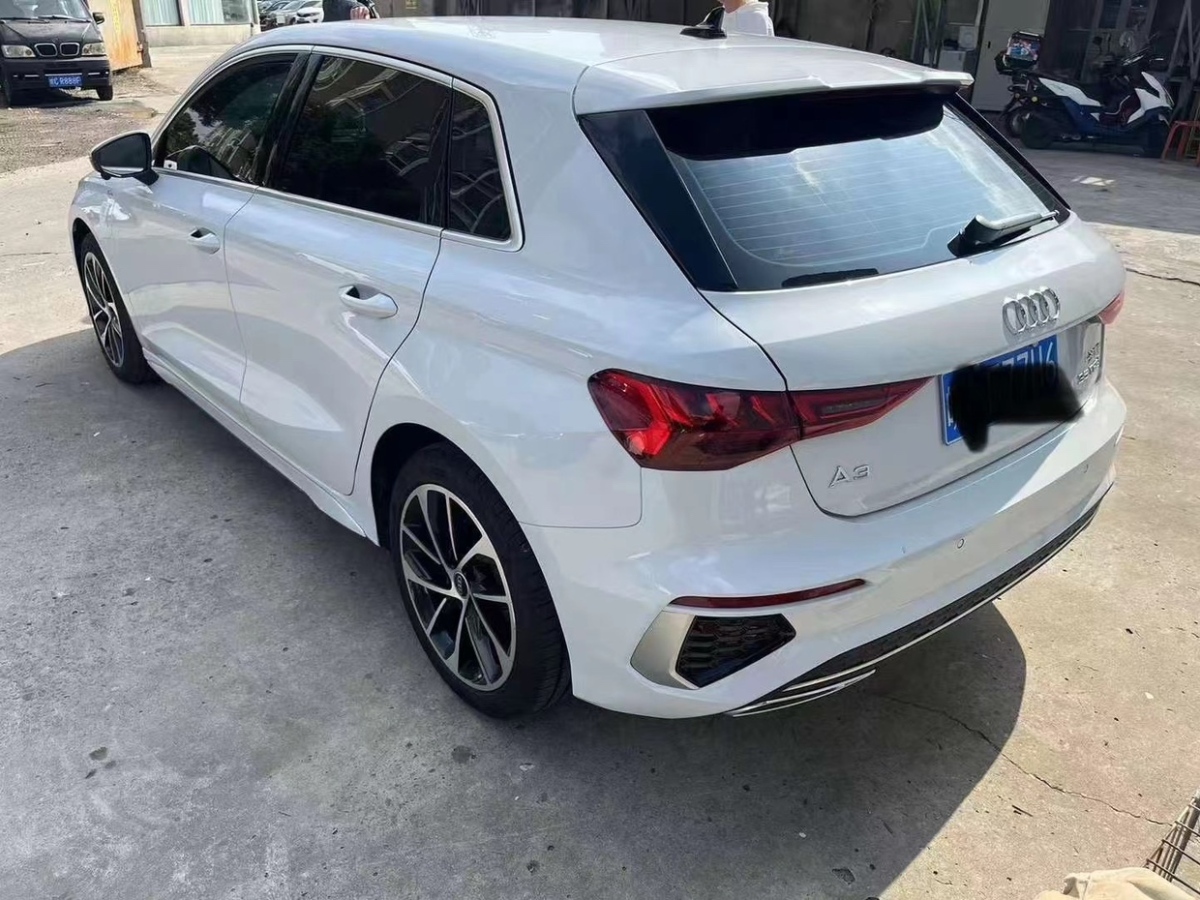 奧迪 奧迪A3  2022款 Sportback 35 TFSI 進(jìn)取運(yùn)動(dòng)型圖片