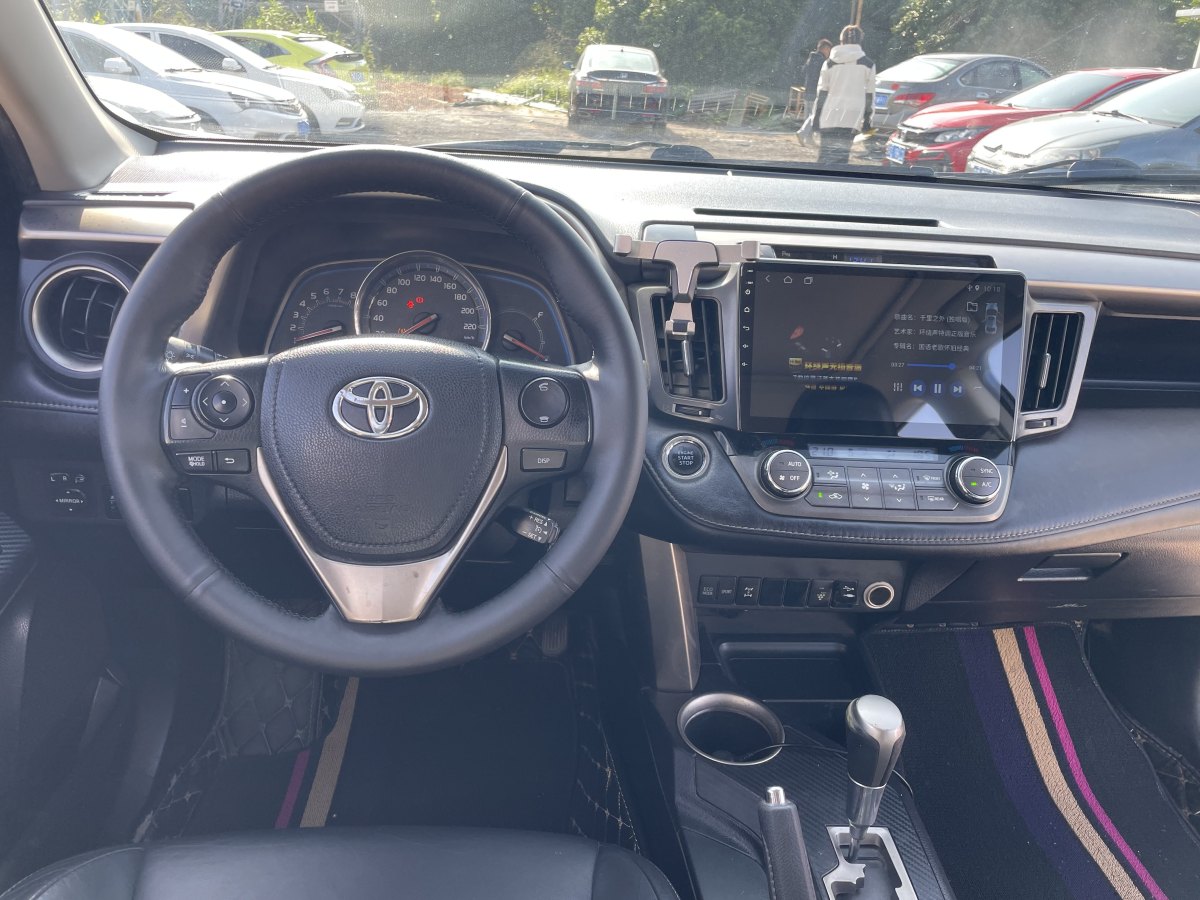 豐田 RAV4  2016款 榮放 2.0L CVT四驅(qū)新銳版圖片